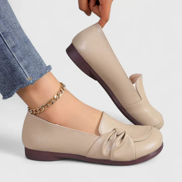 Beige / US 10