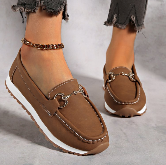 Brown / 11