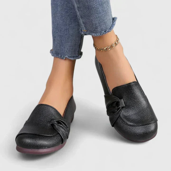 Black / US 10